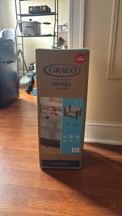 Pack and play for newborn or toddlers