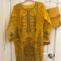 Pakistani/Indian Dresses