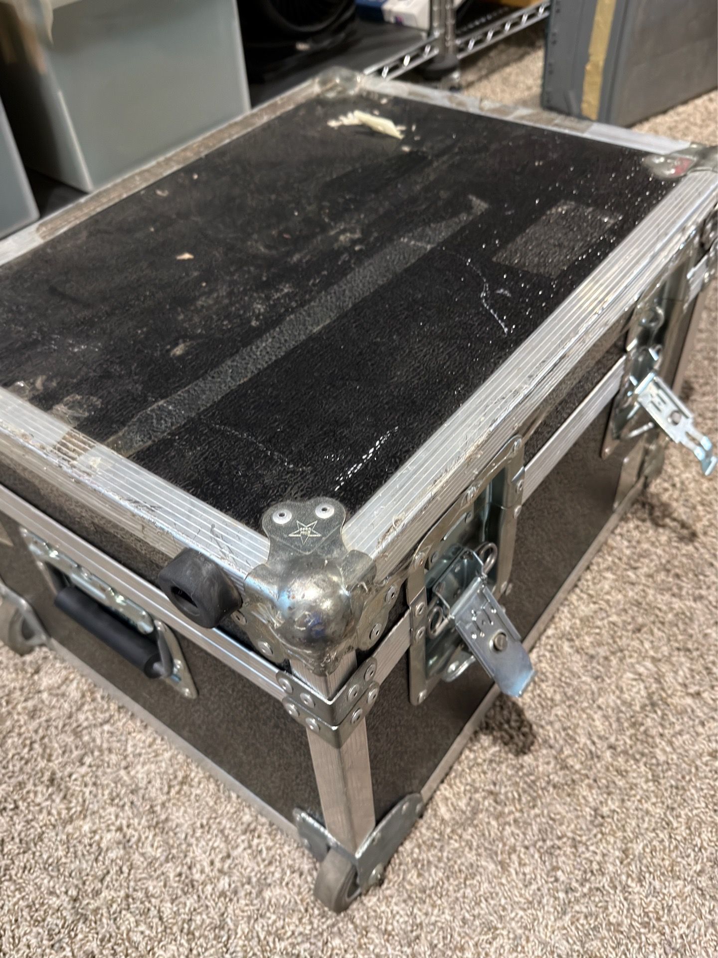 Star Case heavy duty rolling cart
