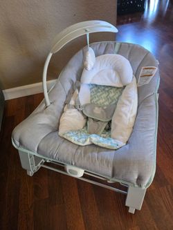 Ingenuity Keep Cozy Vibrating Baby Bouncer