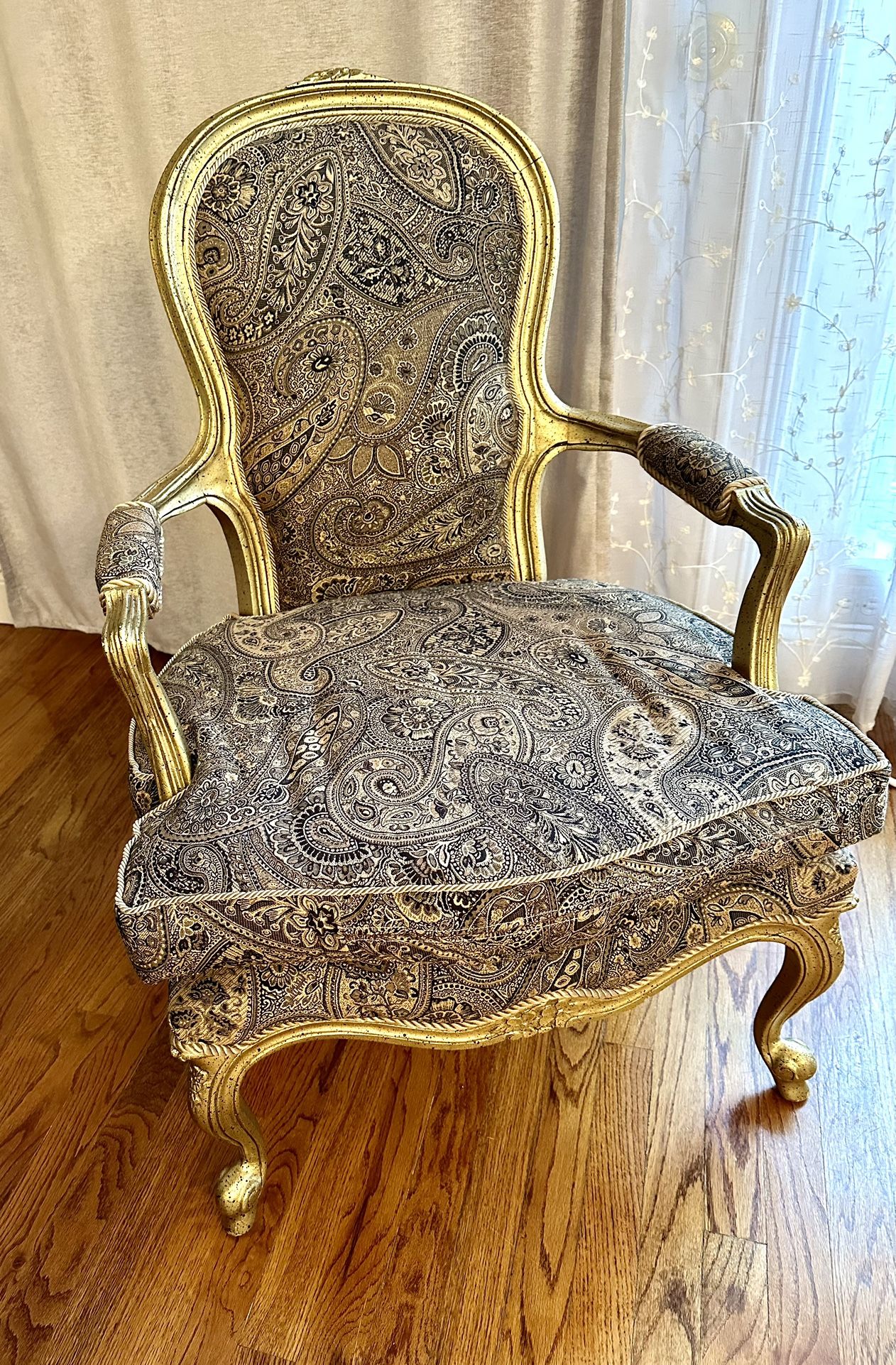 Comfort Pointe Livingston Brown Paisley Fabric Accent Chair in Biscotti Finish