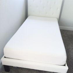 Upholstered Platform Bed Frame And Mattress - Twin White 