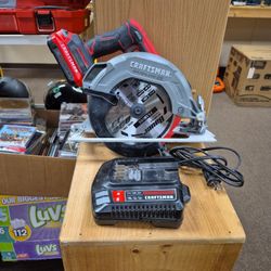 Craftsman 20 Volt Brushless Circular Saw With Battery And Charger CMCS551
