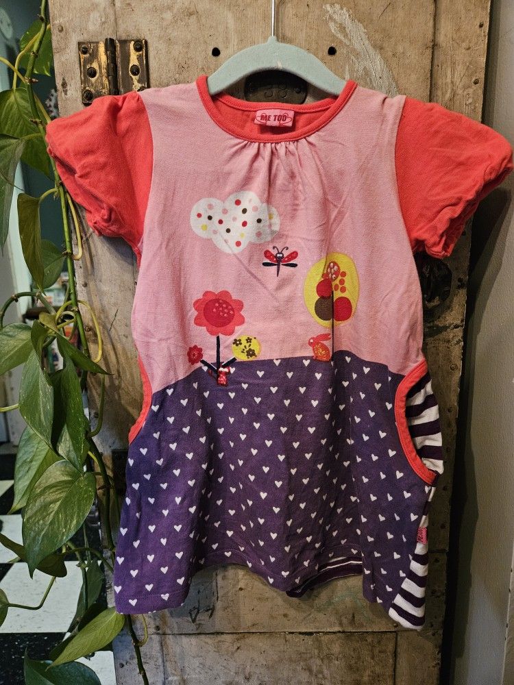 Me Too Colorful Flower Dress
Adorable sweet dress, good used condition.
Size 3T