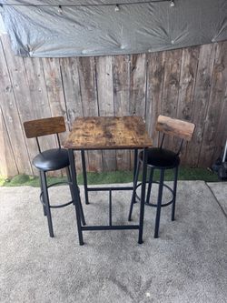 Dining Table With2 Chairs