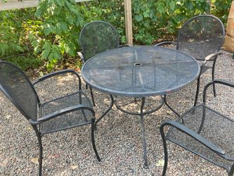 Black Metal Mesh Patio Table and 4 Chairs