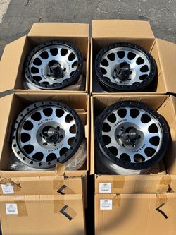 Brand New 17” Method 105 Bead-lock Wheels For 6x139 (6x5.5) Trucks and SUVs 17x9 -38 Offset