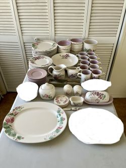Vintage Pfaltzgraff Cape May Dinnerware Set 70+ Pieces Plates Bowls Mugs Platters
