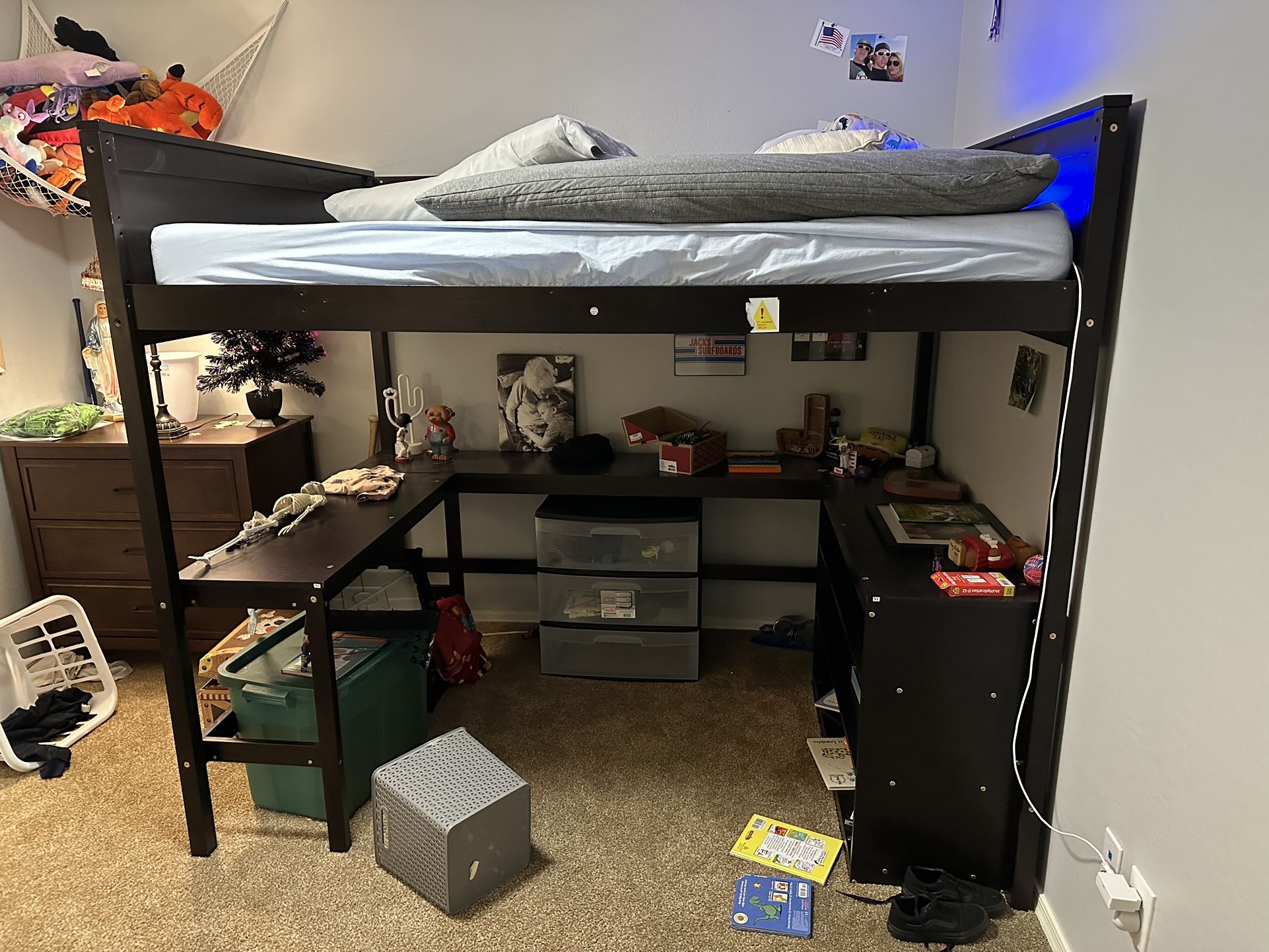 Single Bunk bed With Desk And Shelves Underneath 
