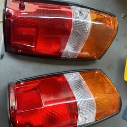 Toyota Pickup Taillights