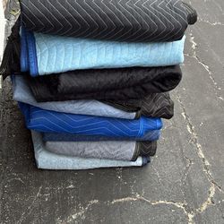 Moving Blankets. 10 Each   Used 