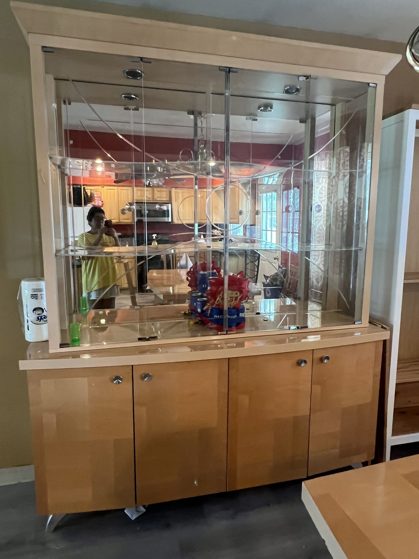 Kitchen Table & Hutch - Free