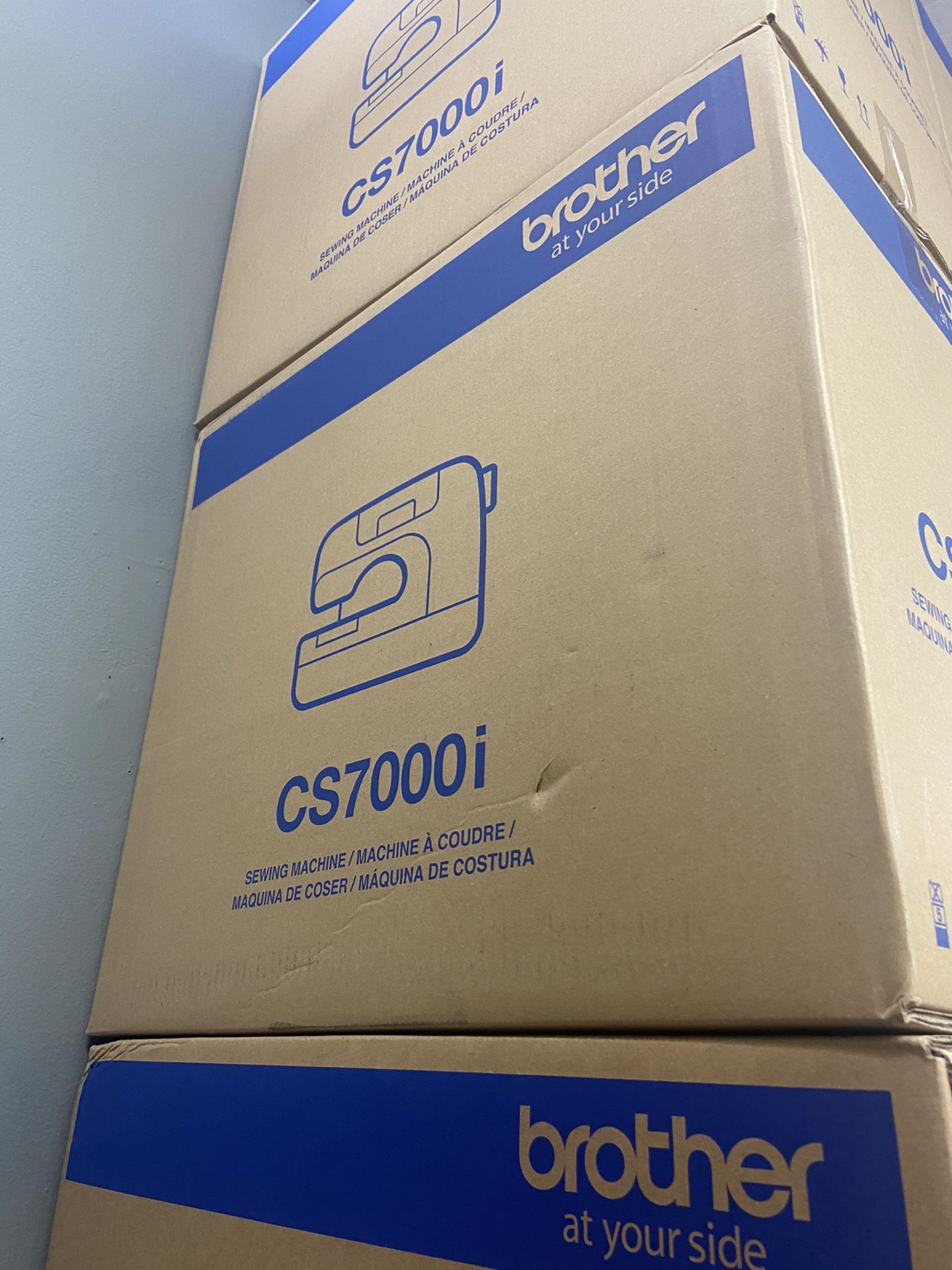 Brother CS7000i sewing machine