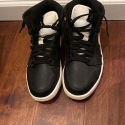 Jordan 1 Mid, Size 8.5, Black And White