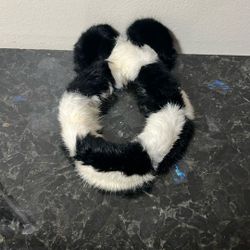  black and white striped faux fur scarf. 