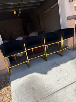 4 barstools