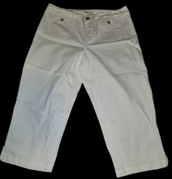 Style & Co Comfort Waist White Capris - Pre Owned, Size 14