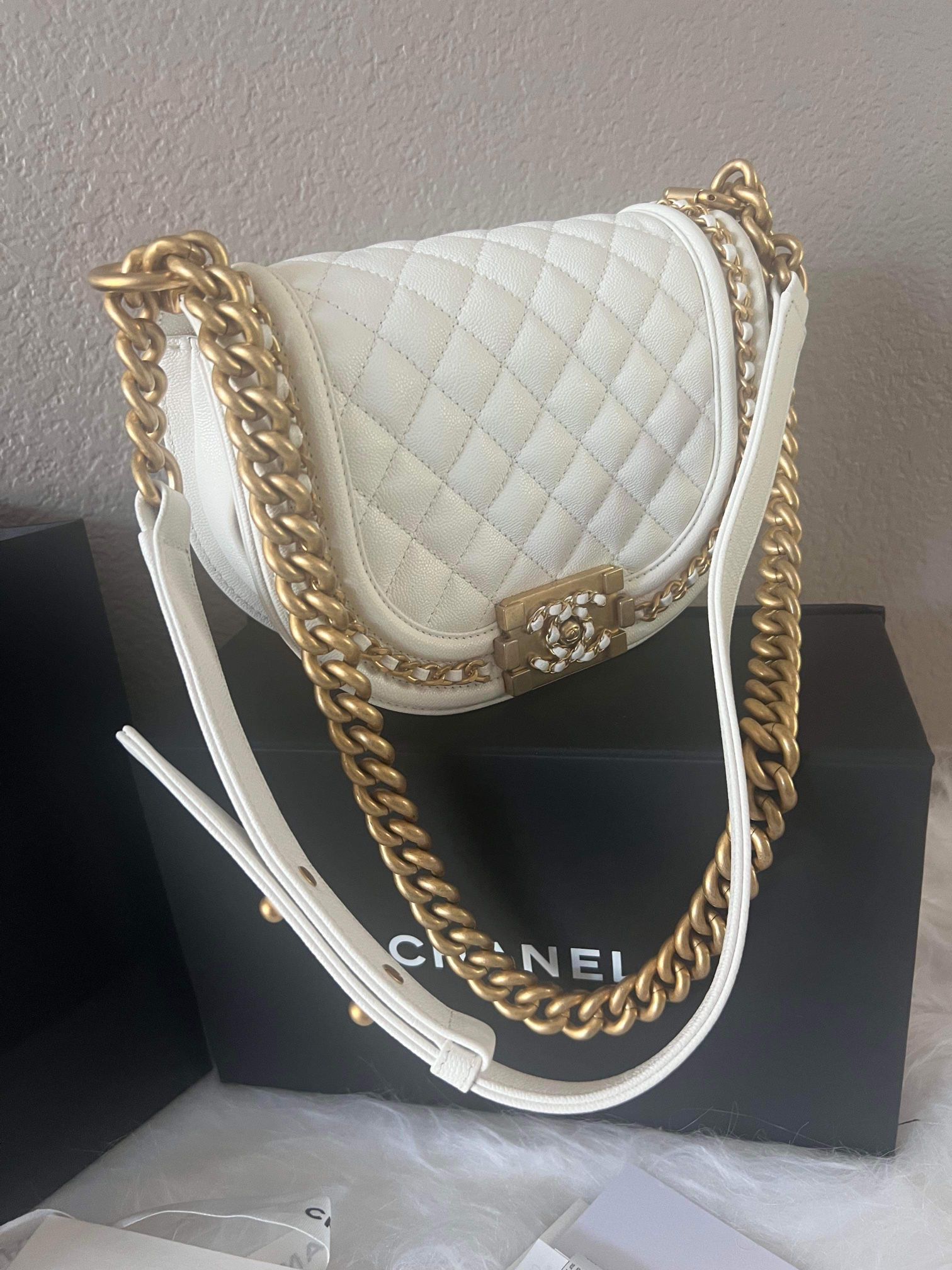 💯 Authentic Chanel White Classic Crossbody Bag With Receipt 
