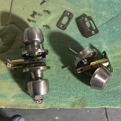 Entry Lockset And Deadbolt Keyed Alike