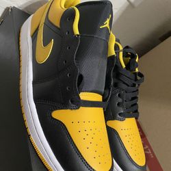 Air Jordan 1 Low