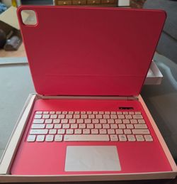Magnetic Bluetooth Keyboard Case with Trackpad for iPad Pro / iPad Air 12" (2023 & 2024)
