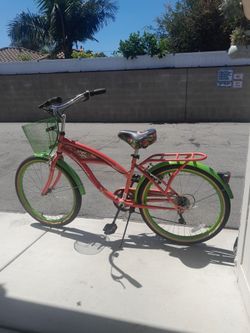 Beautiful bike like new 24 inch pick up only