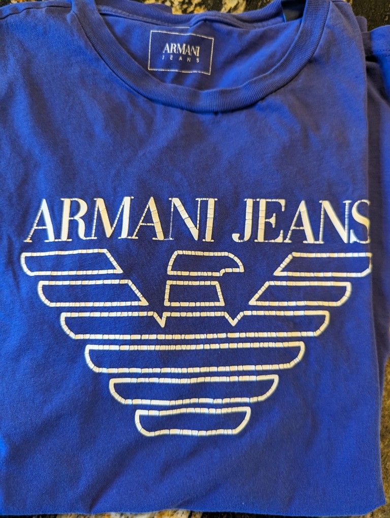 Giorgio Armani Men's T-shirt Size Small Color Blue