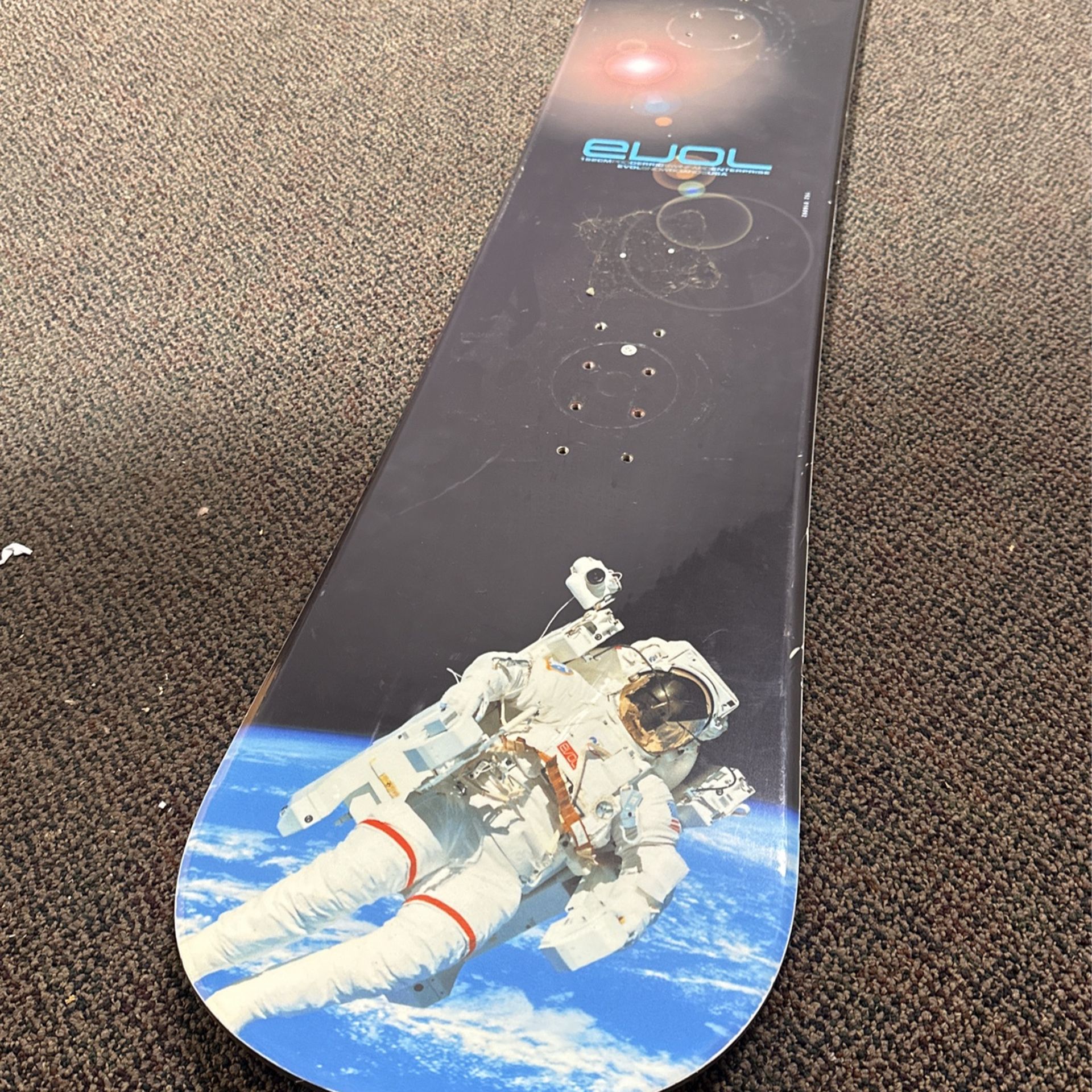 Evol 152cm Pro Derric swinfard Snowboard
