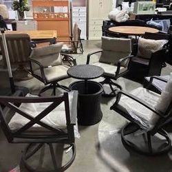 Newly Assembled Outdoor Swivel Chair x 4 W/ Outdoor Cool Bar Side Table