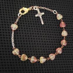 Beautiful Heart Shaped Crystal Beaded Chain Bracelet In Gold And Amber Tones With Crucifix And Lobster Clasp!