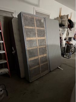 King mattress and box springs