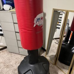 Wave Punching/kicking Stand