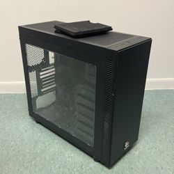 Thermaltake Ultra Tower Custom Gaming PC Case