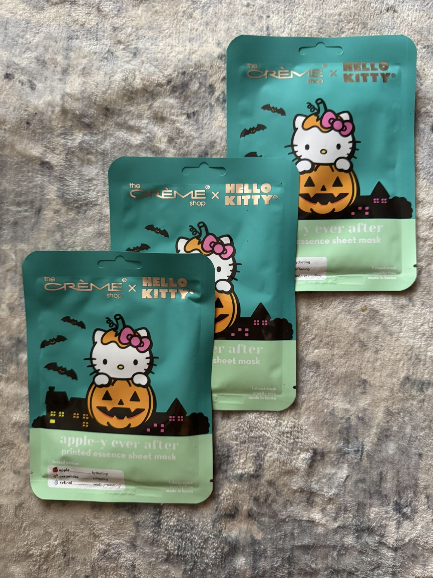 Sanrio Hello Kitty And The Crème Shop Face Mask