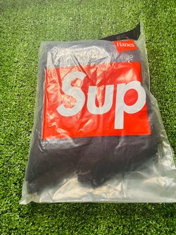 Supreme x Hanes Crew Socks black and white