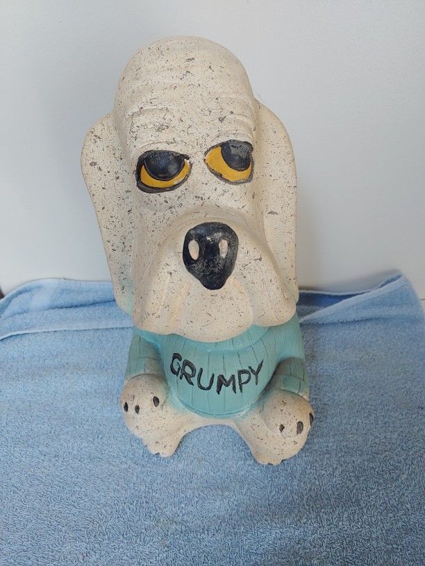 Vintage 1956 Chalkware Grumpy Hound Dog Bank
