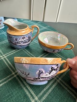 Vintage Lusterware Tea Cups and Creamer Set