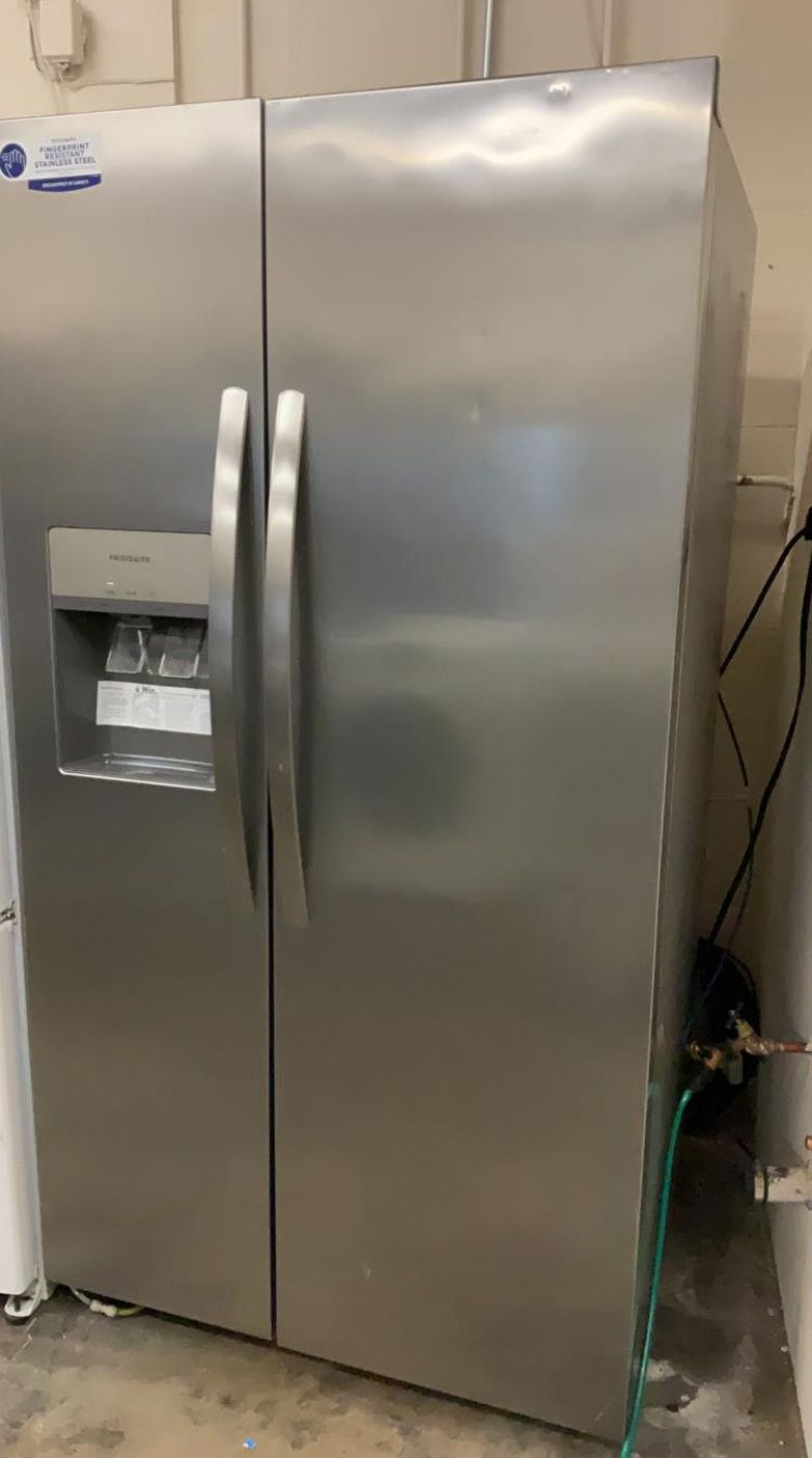 Frigidaire Side-by-Side Stainless Steel Fridge
