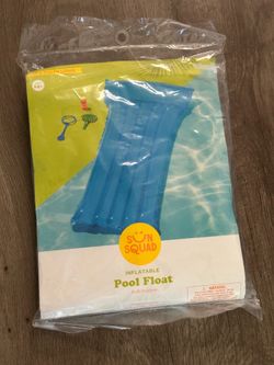 Pool float build - in pillow