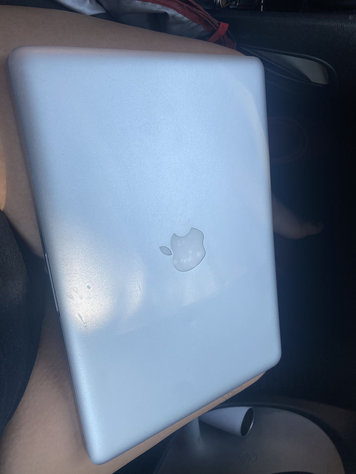 Apple Macbook pro 2010 