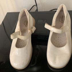 Little girls white patent leather Shoes