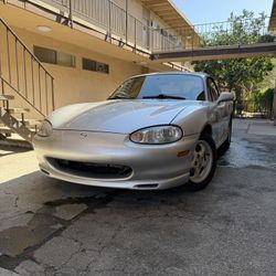 1999 Mazda MX-5 Miata