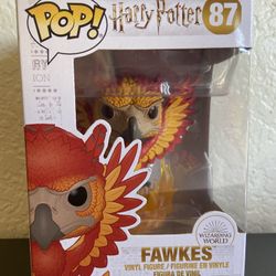 Wizarding World of Harry Potter: Fawkes #87 Funko Pop! Vinyl Figure
