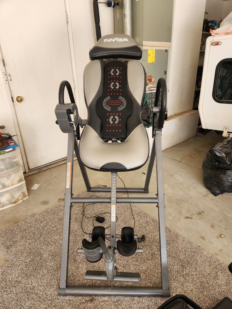 innova health and fitness heat and massage inversion table itm5900