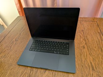 Apple MacBook Pro 2024, 16-inch, M4 Pro Chip, 48GB RAM, 500GB SSD