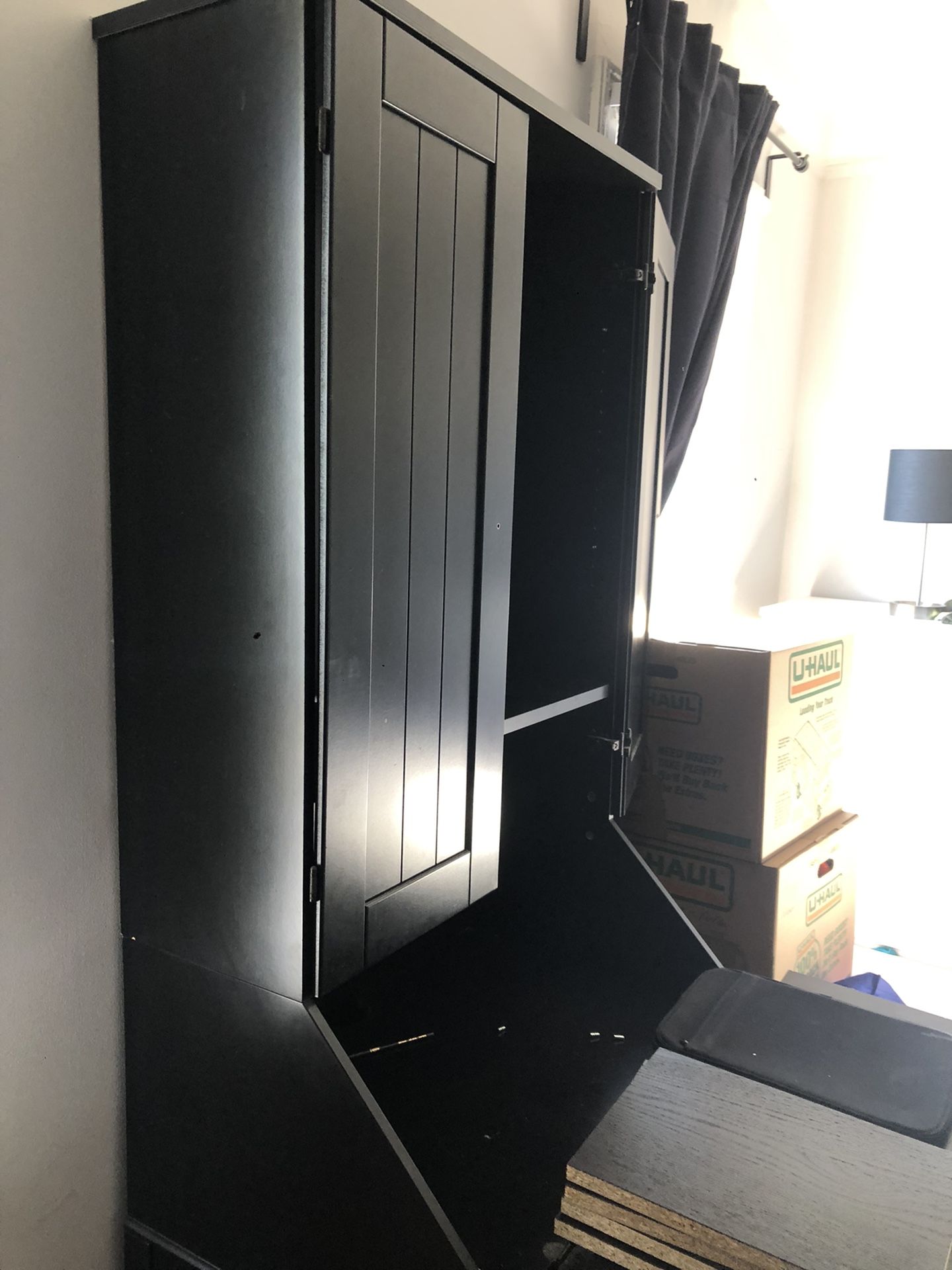 Ikea Desk/secretary/hutch