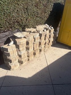 Grey Concrete Retaining Wall Blocks