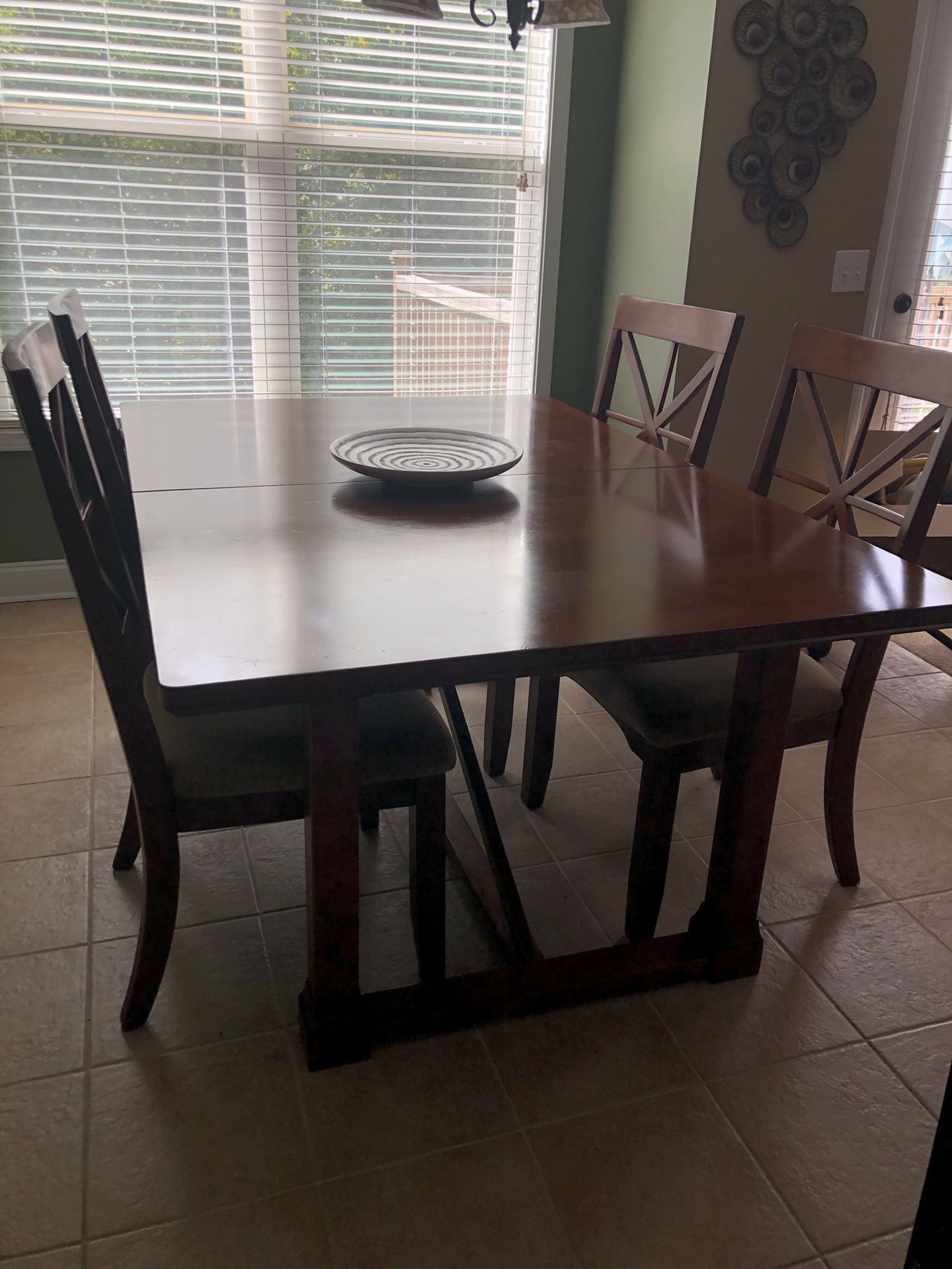 Reduced Kitchen Table Set!!