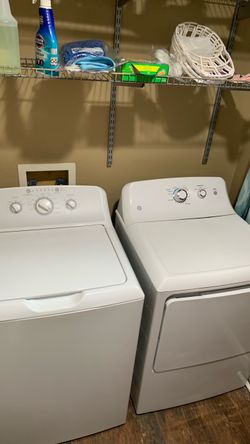 Hotpoint and GE washer & dryer set