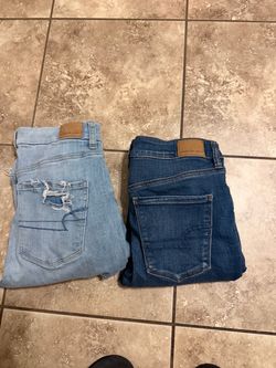 AE hi rise skinny’s size 6R stretchy